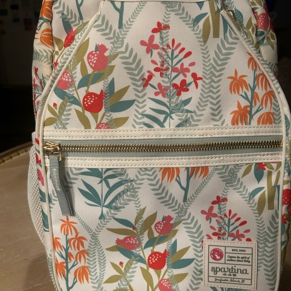NEW WITHOUT TAGS.SPARTINA 449 PICKLEBALL BACKPACK LW QUEENIE TOPIARY WHITE. - Picture 2 of 10